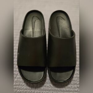 Nike Calm Slide Sandals Women's Size 10 EUC